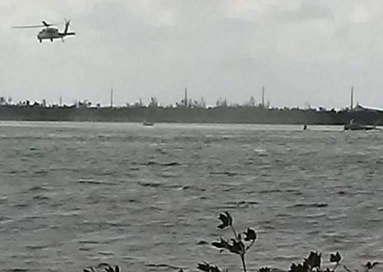 Florida: esplode jet da combattimento, salvi i passeggeri
