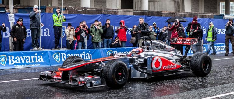 FORMULA 1
