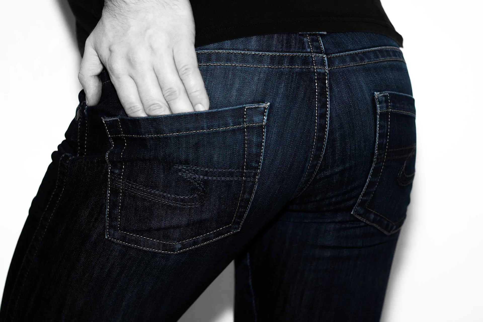 Scarpe e jeans da uomo: l'outfit migliore da scegliere