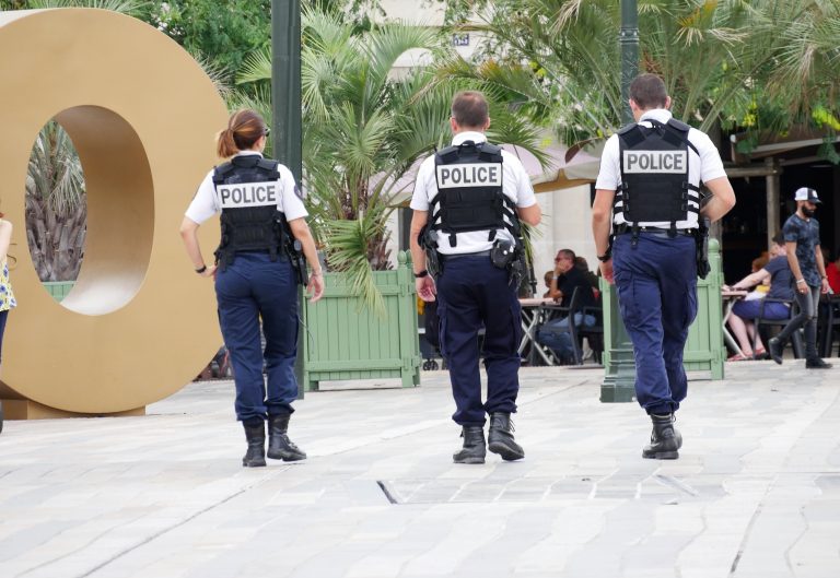 Trebes: nell'attentato è morto l'eroe della polizia