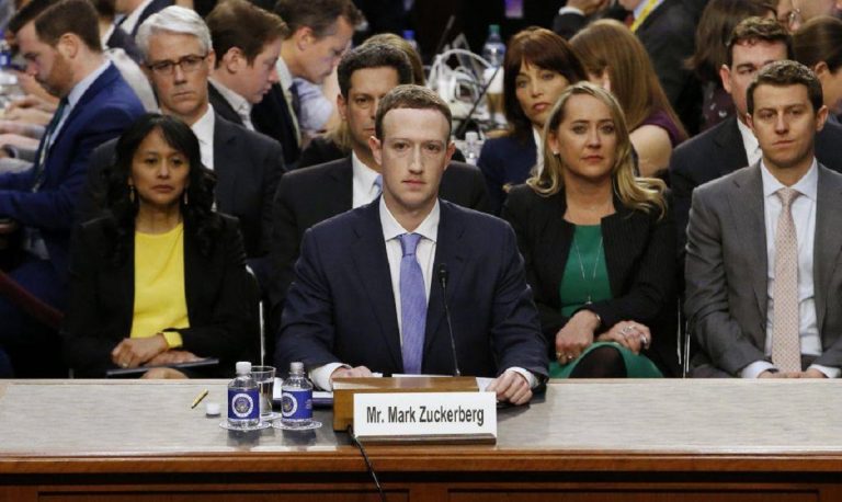 zuckerberg al congresso zuckerberg