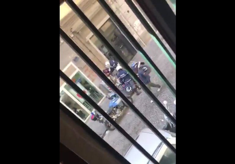 poliziotti violenti poliziotti
