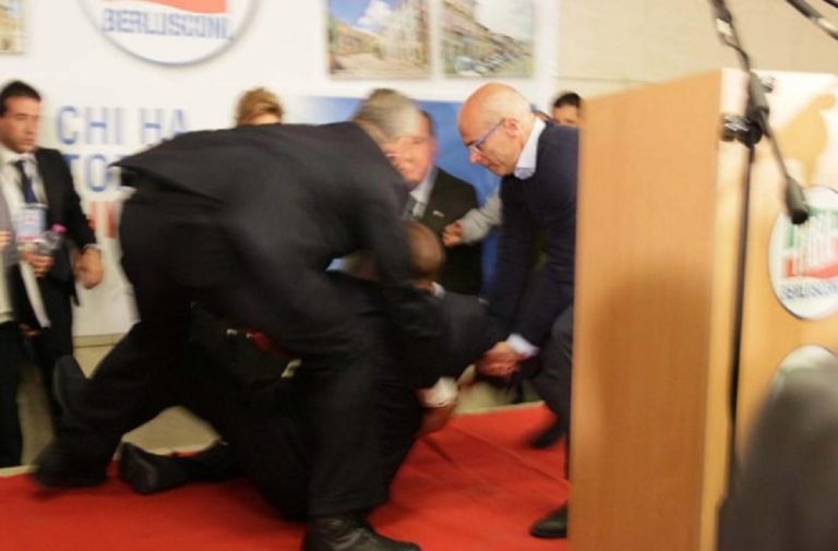 berlusconi cade berlusconi cade