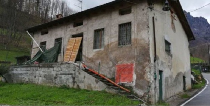 Casa all'asta, i funzionari entrano : Sul divano il corpo mummificato del 42enne proprietario