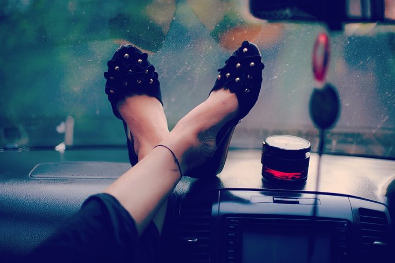 Le migliori scarpe basse per contrastare problemi ai piedi scarpe basse