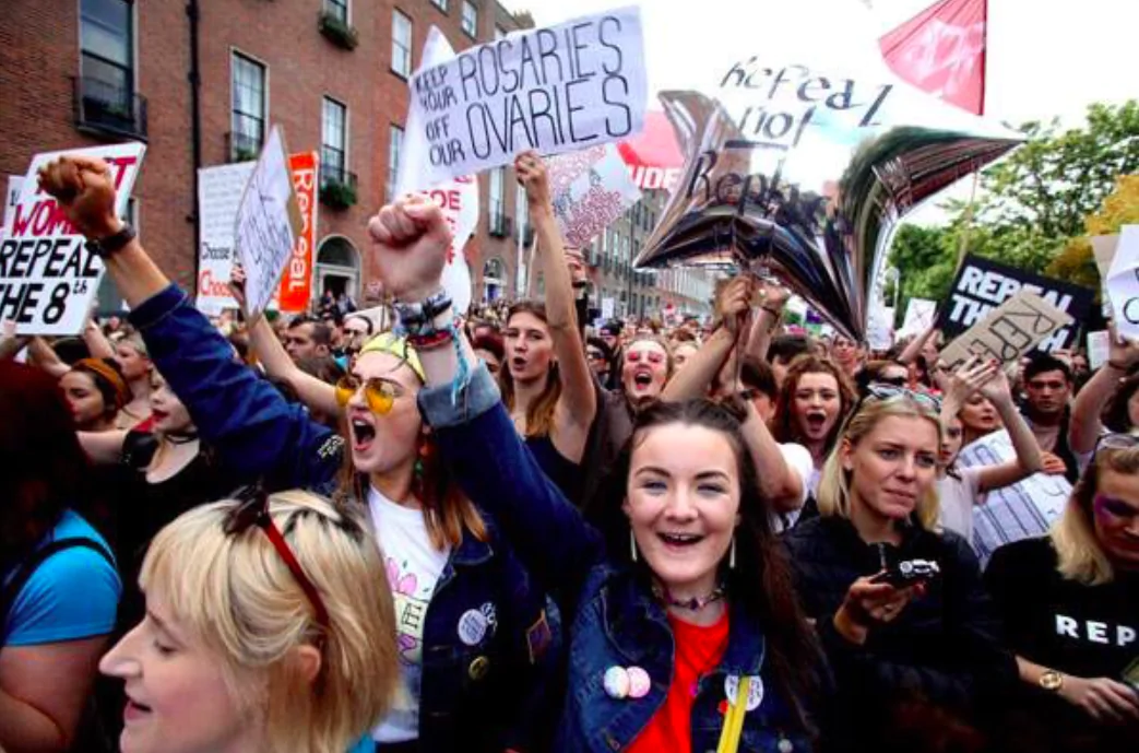 L'Irlanda alle urne per il referendum sull'aborto