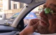 Grillo in auto a Roma
