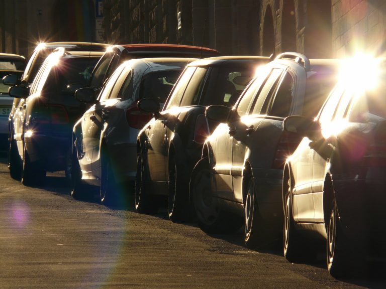 La mamma lo dimentica in auto, morto bimbo di 3 mesi
