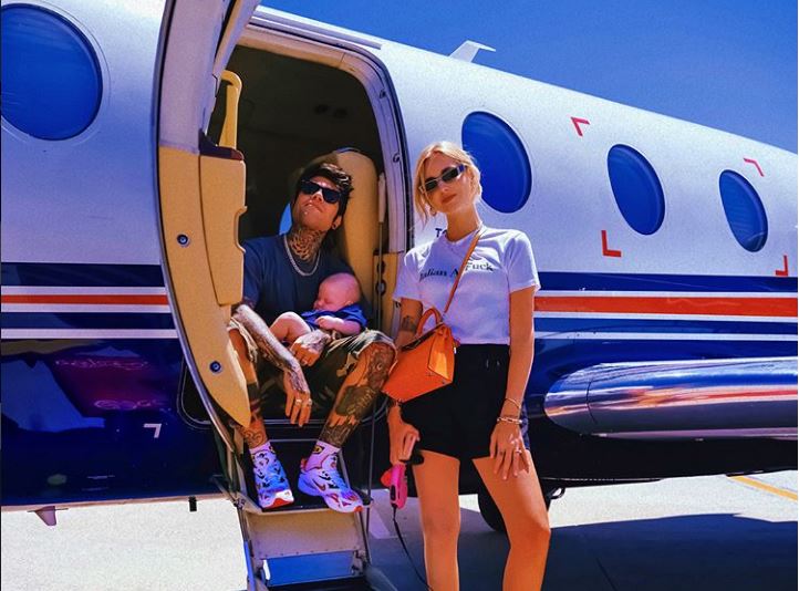 Leone in jet