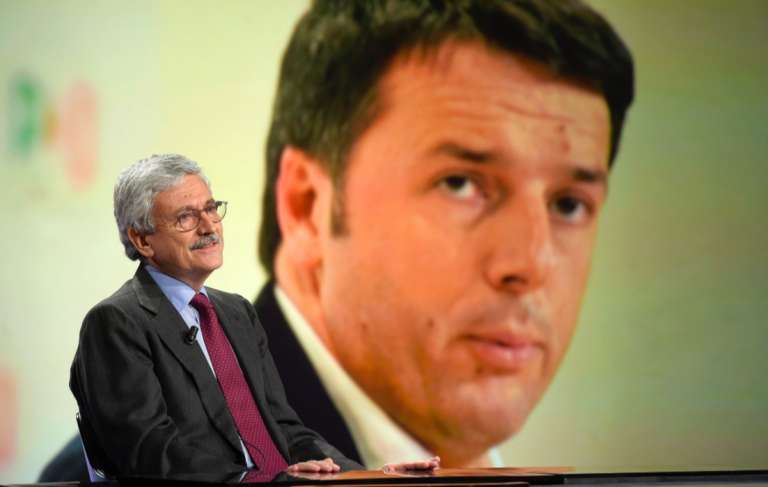 D'Alema parla di Renzi come presentatore TV D'Alema parla di Renzi come presentatore TV