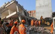 crolla edificio in India, almeno 3 morti