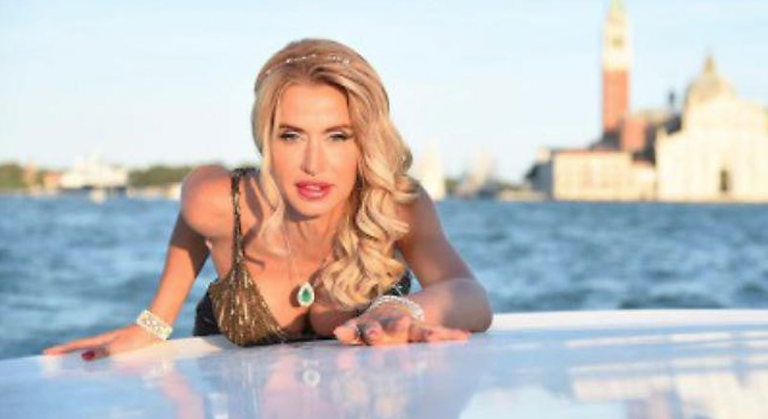 Valeria Marini