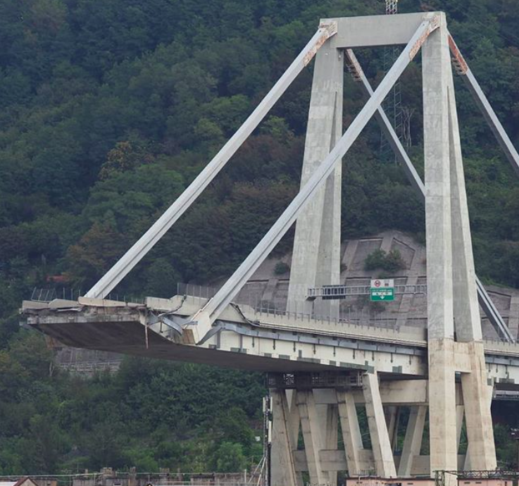 Il ponte crollato