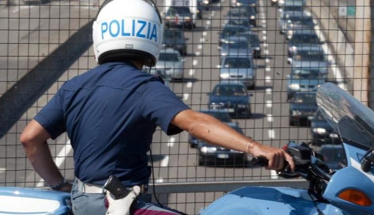 Ventimiglia: scoperto con 2 patenti false, denunciato 60enne