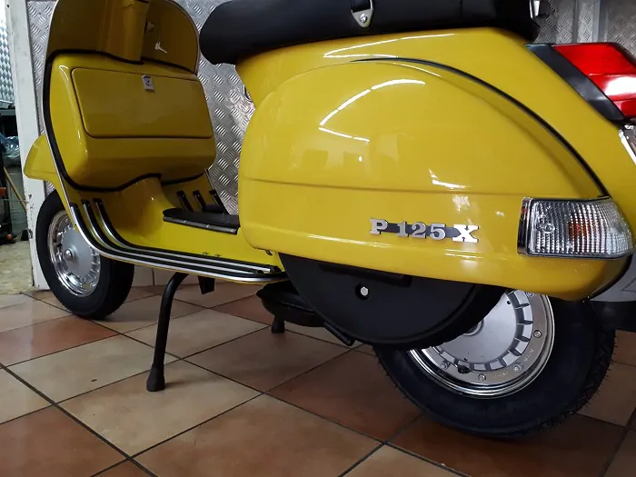 Vespa PX