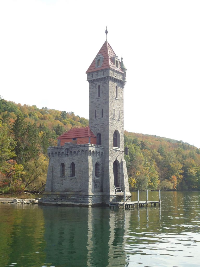 castello kingfisher 768x1024