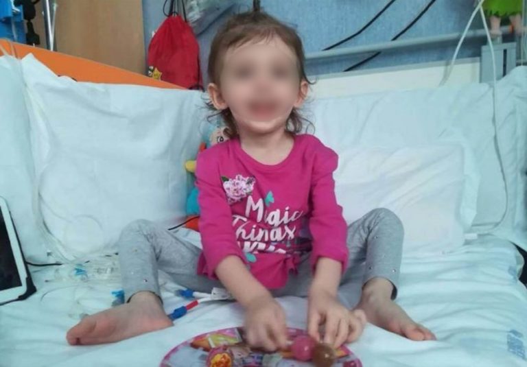 SalviamoElisa, il papà: "Mia figlia sta malissimo"
