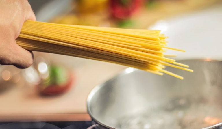 spaghetti spaghetti
