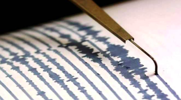 Terremoto L’Aquila, scossa 3.1 a Rocca di Botte: gente in strada Terremoto L’Aquila, scossa 3.1 a Rocca di Botte: gente in strada
