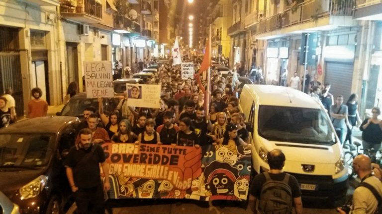 Aggressione corteo