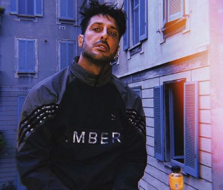 Rissa tra Fabrizio Corona e un imprenditore, necessario l'intervento delle autorità Rissa tra Fabrizio Corona e un imprenditore, necessario l'intervento delle autorità