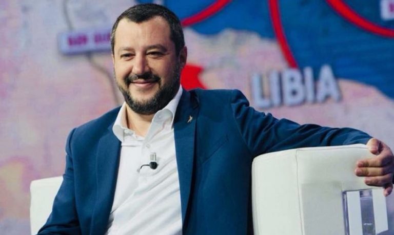 Salvini: "La prostituzione deve essere un mestiere"