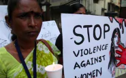 stupra bimba Delhi