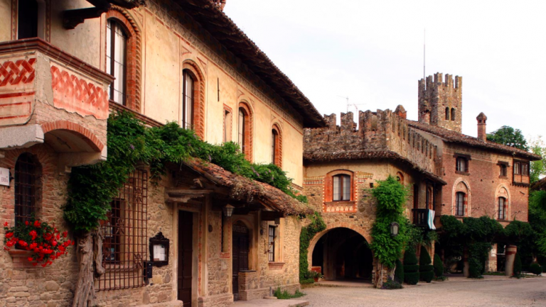 Grazzano Visconti borgo