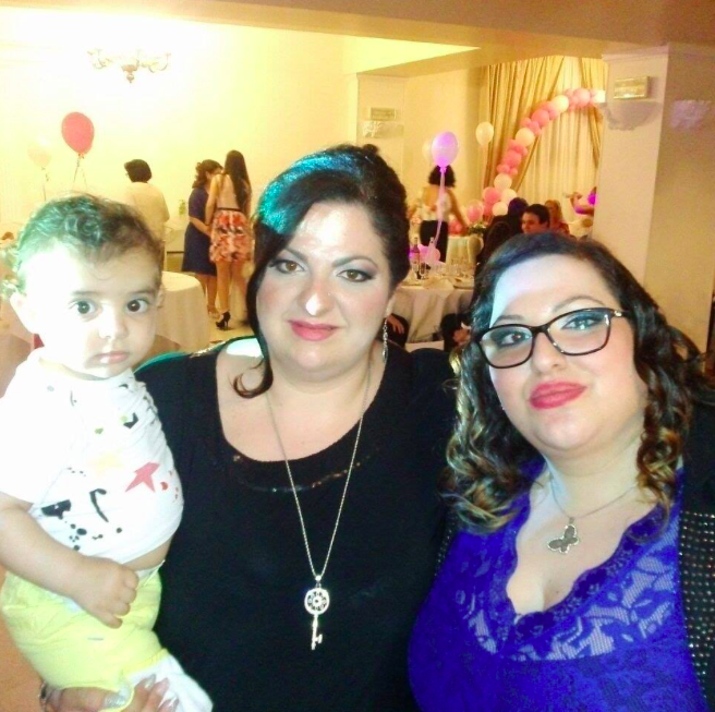 Valentina con la sorella Ylenia
