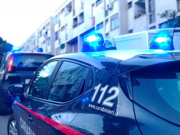 abusi su bimbo Pisa