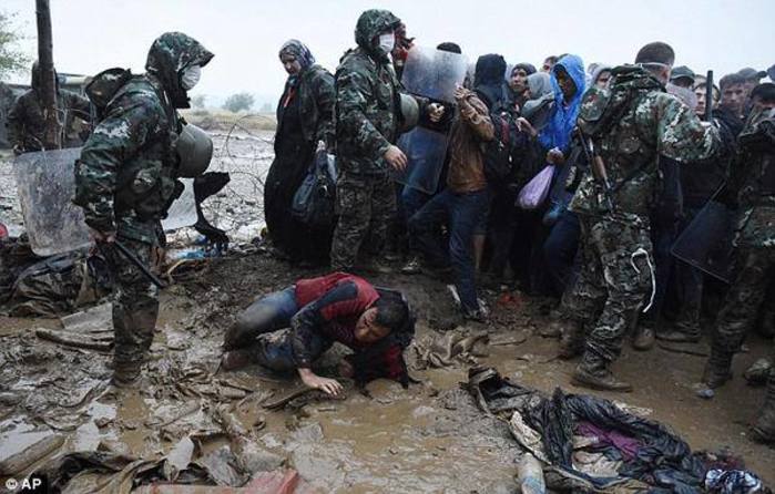 Libia, Unhcr: 'Atrocità contro i rifugiati, anche contro neonati' Libia, Unhcr: 'Atrocità contro i rifugiati, anche contro neonati'