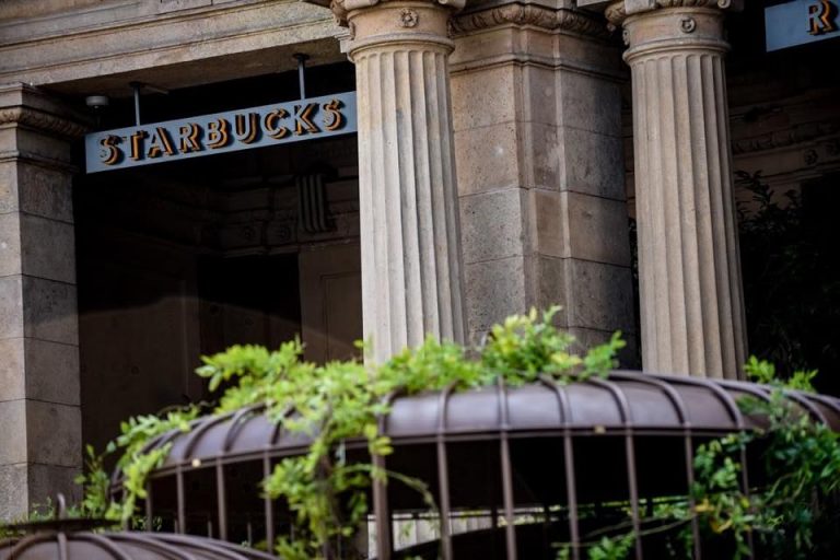 starbucks starbucks