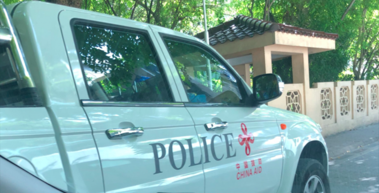 Cina, moglie si uccide con i figli