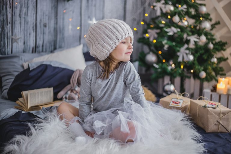 Giochi natale bambina