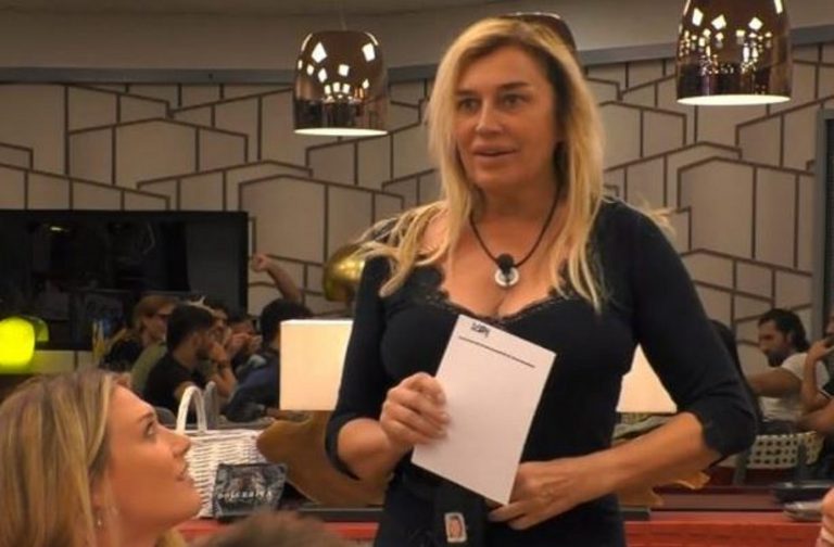 Gf Vip, Lory Del Santo si scontra con Elia Fongaro