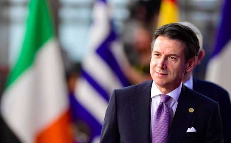Manovra, Ue accusa Italia di deviazione senza precedenti