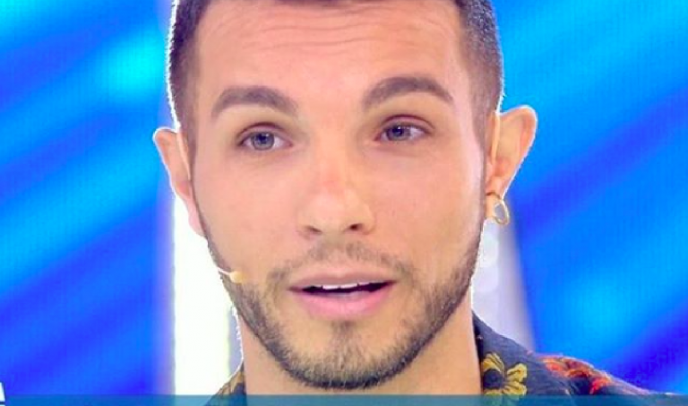 Marco Carta gay e innamorato