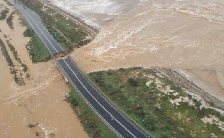 Sardegna, una donna dispersa e 49 persone evacuate