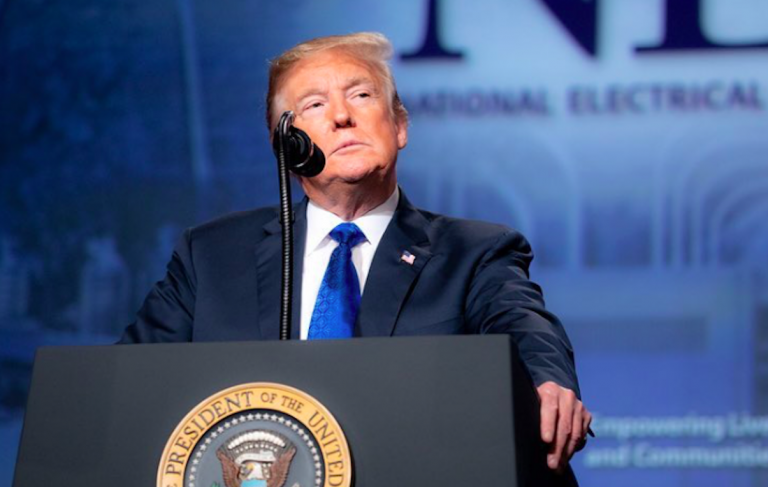 Trump accusa Fed per crollo di Wall Street