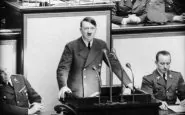 "Hitler? Fuggito in Argentina", la teoria di un giornalista