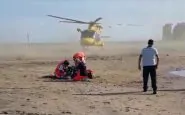kitesurfer risucchiato elicotter