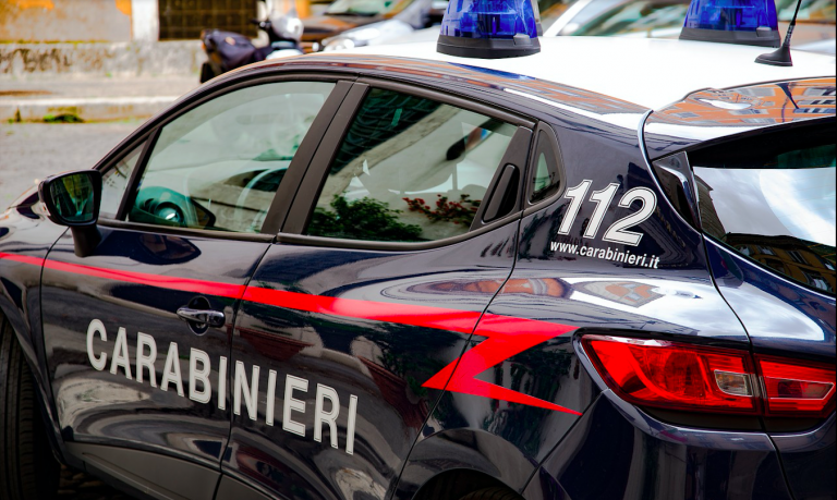 modena-accoltella-genitori