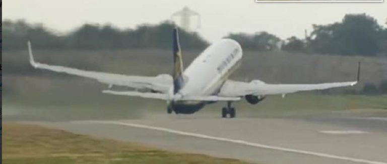 aereo ryanair vento