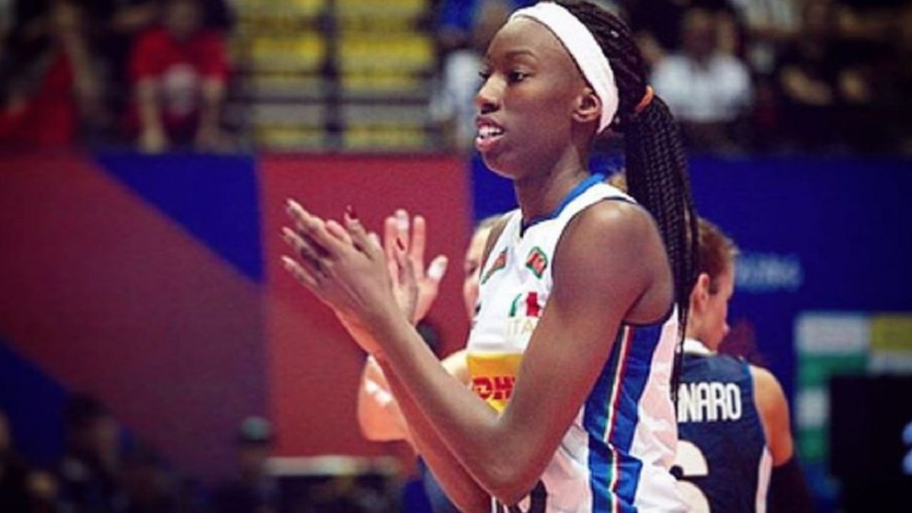 Paola Egonu L Aiuto Della Fidanzata Dopo La Sconfitta
