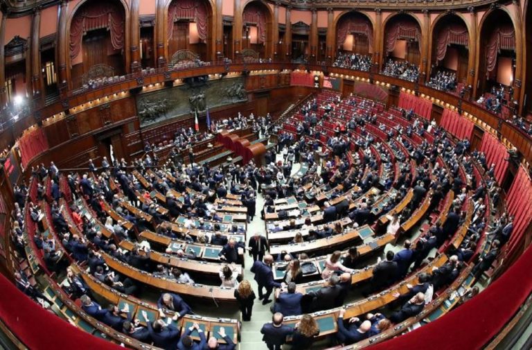 Decreto sicurezza, 19 pentastellati chiedono modifiche