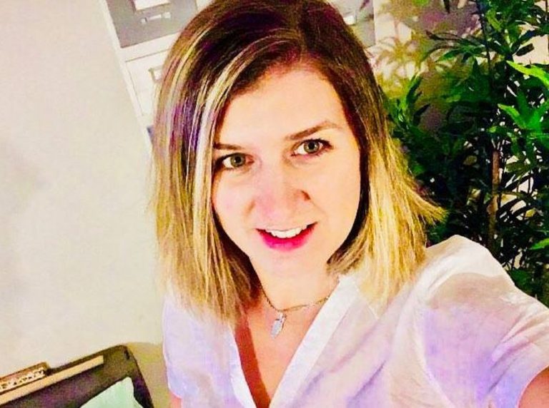 Schiappa: "I miei capelli alle donne sottoposte alla chemio"