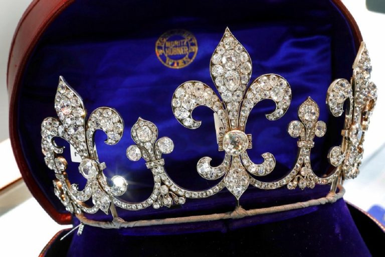 A Ginevra l'asta dei gioielli della Regina Maria Antonietta