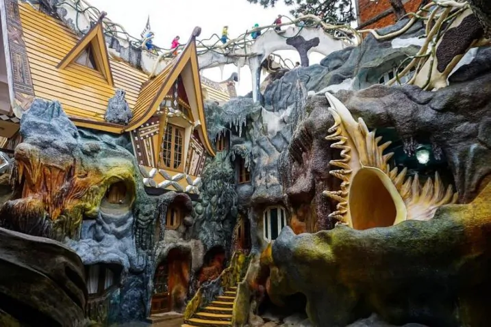 crazy house 717x478