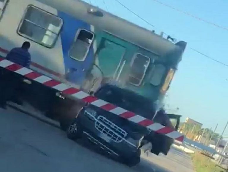 incidente passaggio a livello
