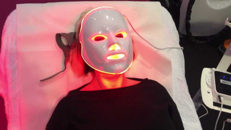 Maschera led viso